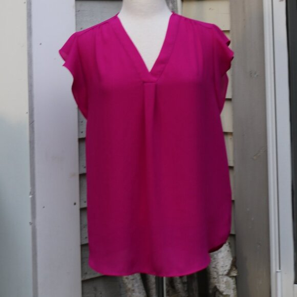 Cynthia Steffe Magenta Pink V-Neck Front Pleat Flutter Cap Sleeve Blouse Sz S - Picture 1 of 6